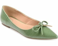 Journee Collection Devalyn Flat